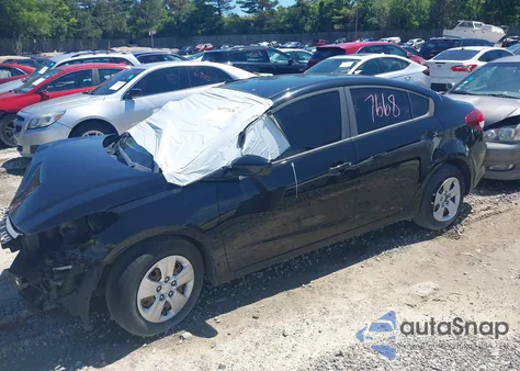 2018 Kia Forte Lx z USA, uszkodzony, nr VIN 3KPFK4A72JE166567